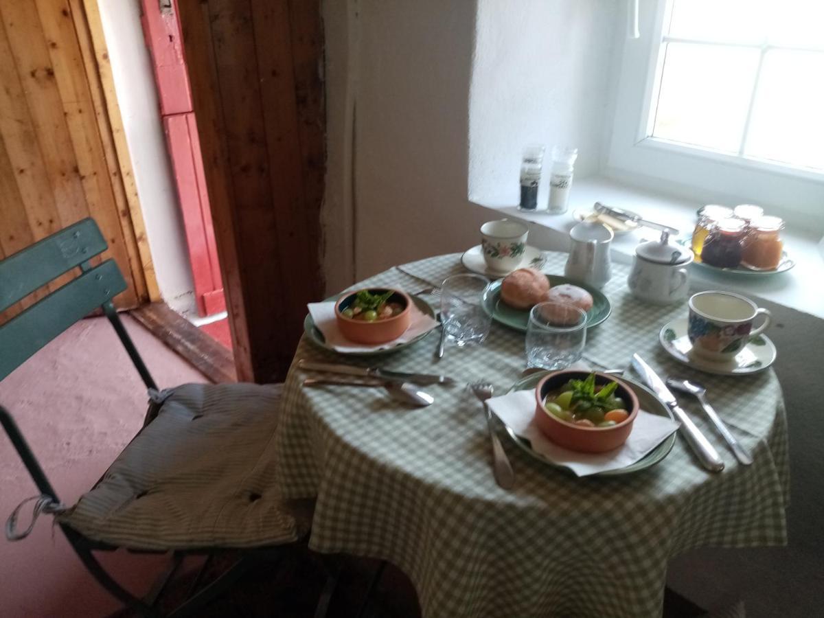 Donegal Town B&B The Red Door Cottage מראה חיצוני תמונה
